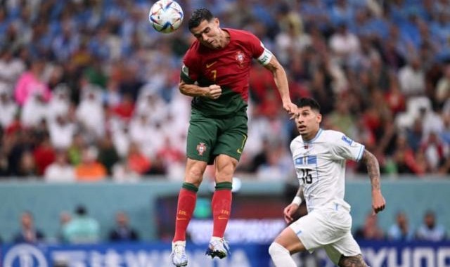 开云APP-国际足联定案 葡萄牙2比0乌拉圭首球 C罗头没碰到