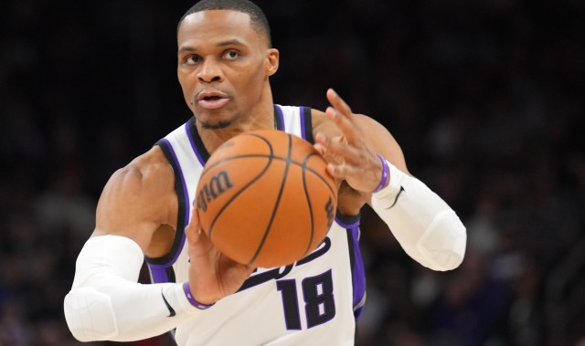 开云APP-全能战士！威少是联盟唯一领跑球队篮板&amp;助攻&amp;三分命中数的球员